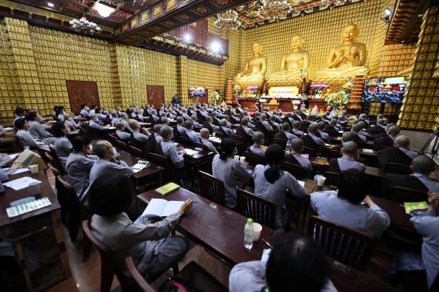 “Cái nhìn đúng đắn” - TT. Nhật Từ