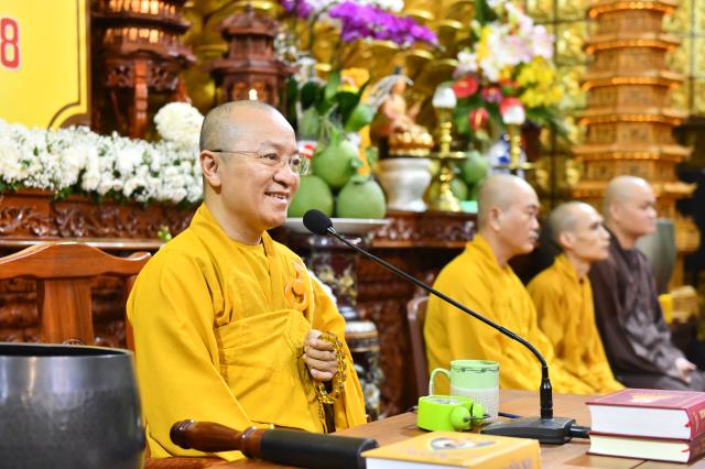 TT. Nhật Từ giải đáp thắc mắc của các hành giả “xuất gia gieo duyên”