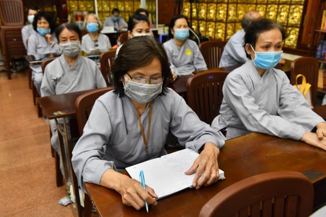 TT. Nhật Từ giải đáp thắc mắc của các hành giả “xuất gia gieo duyên”
