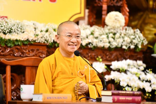 TT. Nhật Từ giải đáp thắc mắc của các hành giả “xuất gia gieo duyên”