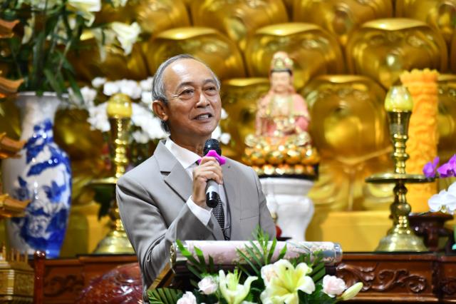 Thắt tình vợ chồng - kết nghĩa phu thê tại điện Phật chùa Giác Ngộ