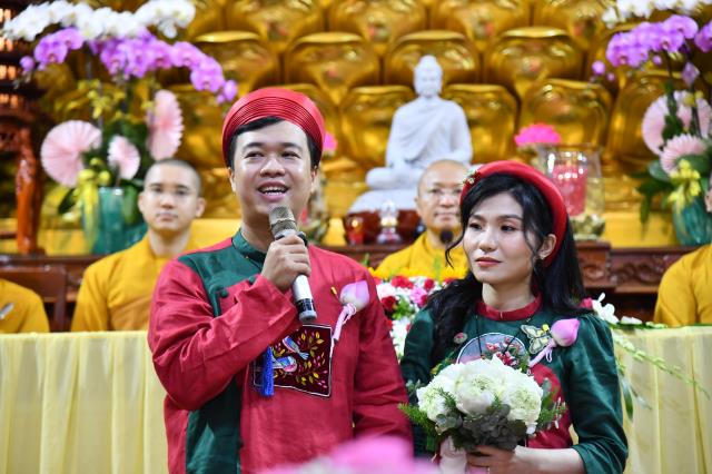 Thắt tình vợ chồng - kết nghĩa phu thê tại điện Phật chùa Giác Ngộ