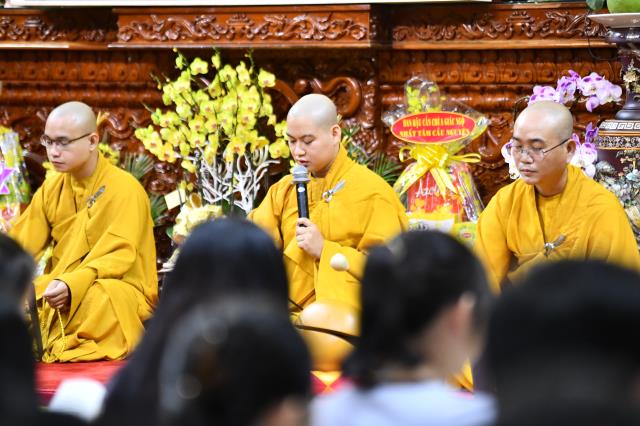 Khóa tu Tuổi Trẻ Hướng Phật: Khách mời ca sĩ Thủy Tiên với Talk show “Vì sao tôi theo đạo Phật”