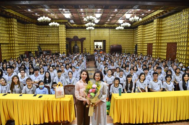 Khóa tu Tuổi Trẻ Hướng Phật: Khách mời ca sĩ Thủy Tiên với Talk show “Vì sao tôi theo đạo Phật”