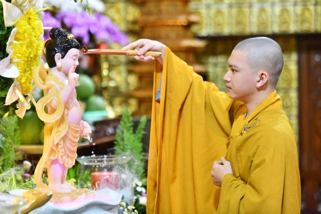 Chùa Giác Ngộ: Trang nghiêm nghi thức tắm Phật nhân Lễ Phật đản PL.2565 - DL.2021