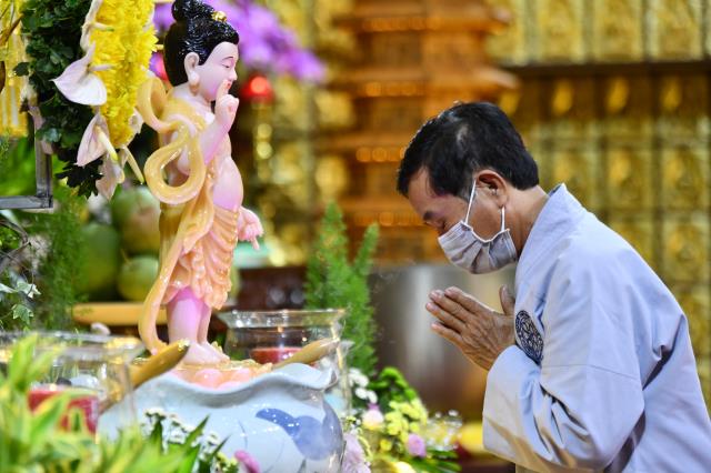 Chùa Giác Ngộ: Trang nghiêm nghi thức tắm Phật nhân Lễ Phật đản PL.2565 - DL.2021