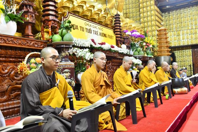 Ca sĩ Lâm Chấn Huy tham dự Talkshow “Vì sao tôi theo đạo Phật” tại chùa Giác Ngộ
