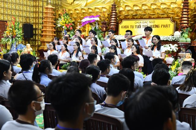 Ca sĩ Lâm Chấn Huy tham dự Talkshow “Vì sao tôi theo đạo Phật” tại chùa Giác Ngộ