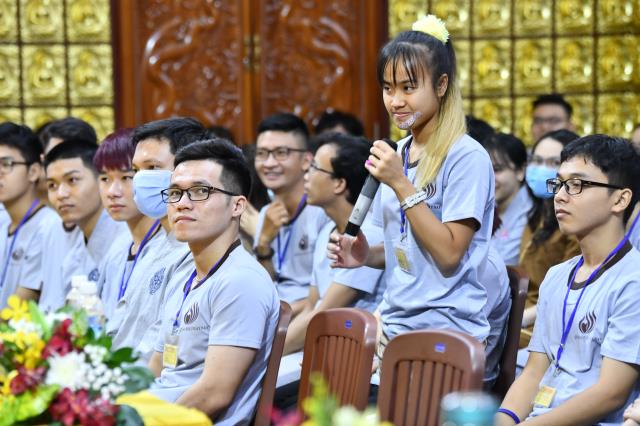 Ca sĩ Lâm Chấn Huy tham dự Talkshow “Vì sao tôi theo đạo Phật” tại chùa Giác Ngộ