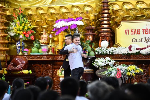Ca sĩ Lâm Chấn Huy tham dự Talkshow “Vì sao tôi theo đạo Phật” tại chùa Giác Ngộ