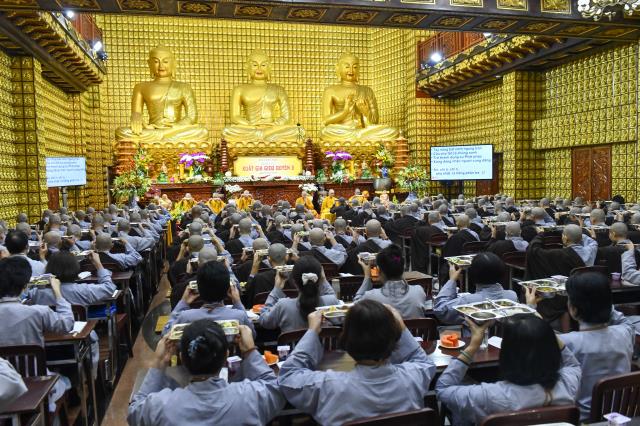 Chùm ảnh: Nhìn lại khóa tu Xuất Gia Gieo Duyên lần 8 tại chùa Giác Ngộ