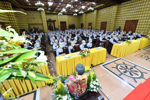 ĐĐ. Thích Vạn Mãn và bài giảng “Ứng dụng lời Phật dạy trong đời sống hằng ngày”