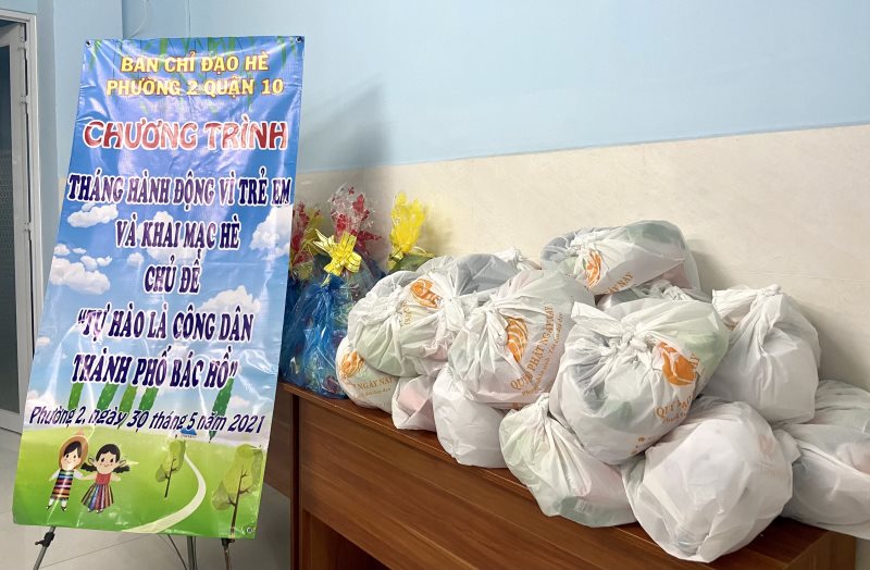Quỹ Đạo Phật Ngày Nay Trao Tặng 600 Phần Quà Cho Trẻ Em Nhân Ngày Quốc Tế Thiếu Nhi