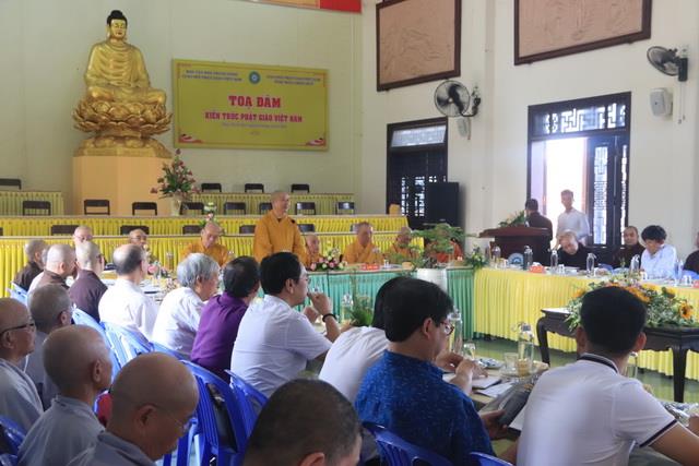 BAN VĂN HÓA TRUNG ƯƠNG KHẢO SÁT THỰC ĐỊA TẠI HUẾ ĐỀ ÁN DI SẢN VÀ KIẾN TRÚC
