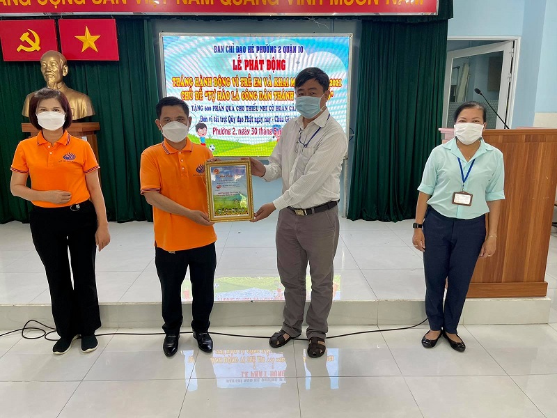 Tổng Kết Chương Trình Trao Quà Cho Trẻ Em Phường 2, Quận 10 Nhân Ngày Quốc Tế Thiếu Nhi (C274)