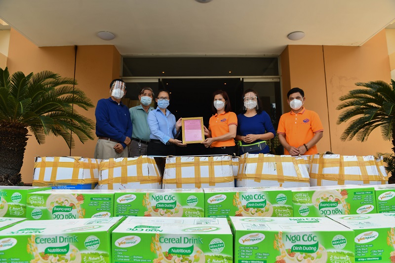 Tiếp Sức Tuyến Đầu, Nối Dài Sự Sống (Trao Tặng Trang Thiết Bị, Vật Tư Y Tế Cho Ub Mttq Việt Nam Quận Bình Thạnh Và 3 Bệnh Viện Tại Tỉnh Quảng Nam)
