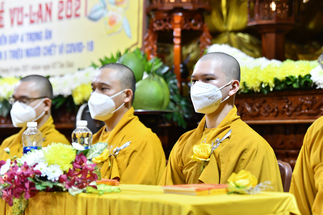 Chùa Giác Ngộ cầu siêu cho tất cả người chết vì COVID-19 trong Đại lễ Vu-lan 2021