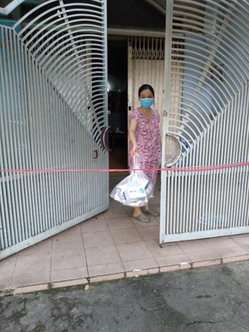 Điều bình thường lại hóa phi thường: Chùa Giác Ngộ hỗ trợ thuốc cho gần 1600 F0 đang điều trị tại nhà