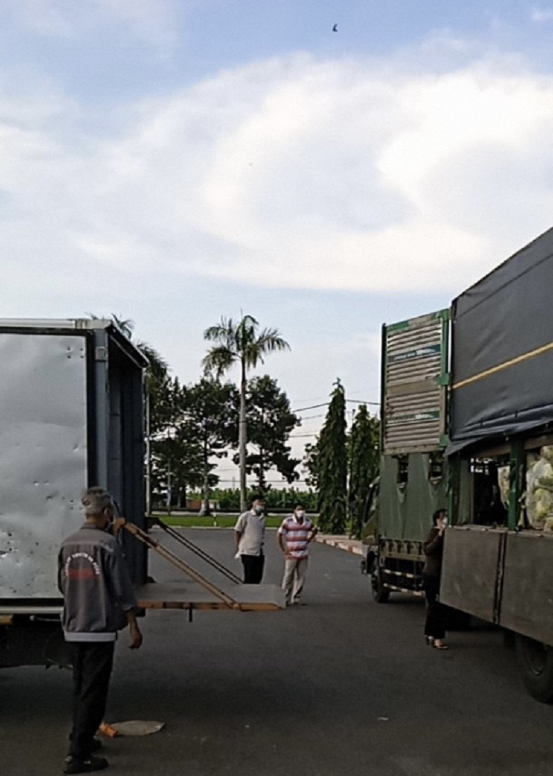 Chùa Giác Ngộ Mua &quot;Giải Cứu&quot; 70 Tấn Bắp Cải, Tiếp Sức Cho Người Dân Trong Mùa “Bão Covid-19”