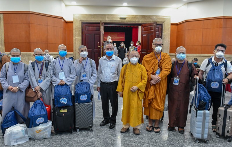 TP.HCM: 80 Tăng Ni và Phật tử tham dự Lễ xuất quân đợt 1, tình nguyện phục vụ tại các bệnh viện dã chiến và phục hồi Covid-19