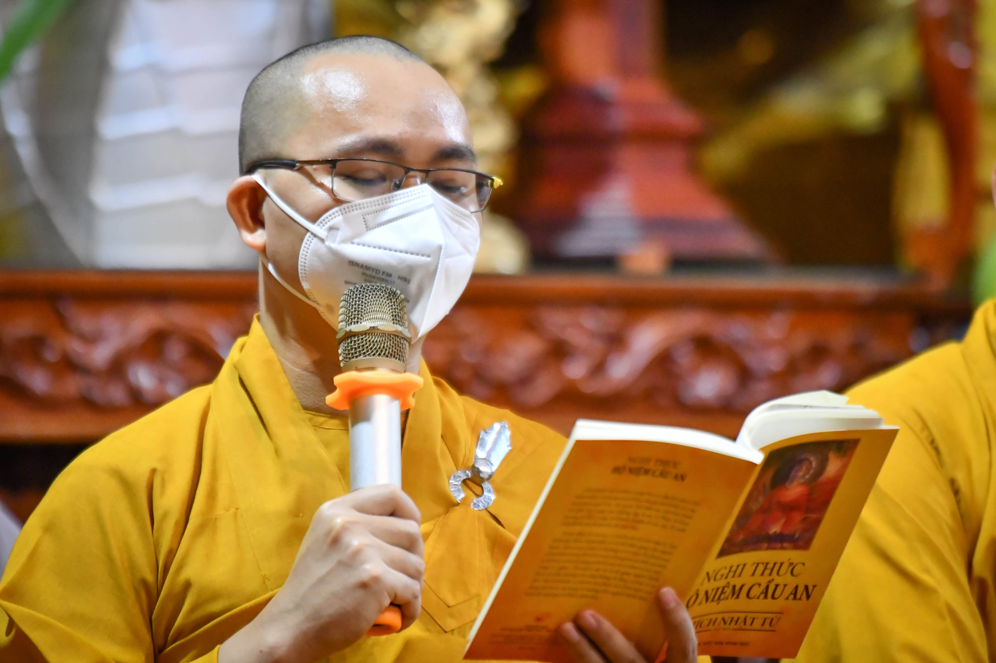 Lễ chung thất Phật tử Chiếu Thọ, thân mẫu ca sĩ Ngọc Sơn