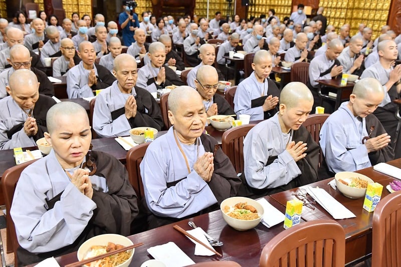 Tổng Kết Chương Trình Cúng Dường Trai Phạn Và Hộ Trì Cho Khóa Tu (GN7)