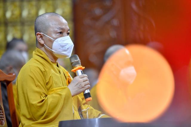 Tăng đoàn và Phật tử chùa Giác Ngộ tiếp tục tụng kinh, tưởng niệm đức Đệ tam Pháp chủ GHPGVN - Đại lão Hòa thượng Thích Phổ Tuệ