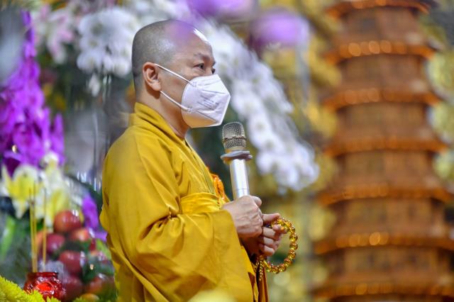 Tăng đoàn và Phật tử chùa Giác Ngộ tiếp tục tụng kinh, tưởng niệm đức Đệ tam Pháp chủ GHPGVN - Đại lão Hòa thượng Thích Phổ Tuệ