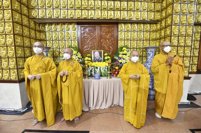 Chùa Giác Ngộ tụng kinh cầu siêu cho mẹ Việt nam anh hùng Nguyễn Thị Ngon