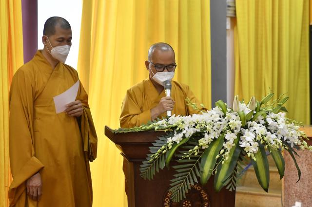 Chùm ảnh: Các phái đoàn đến dâng hương, đảnh lễ Giác linh đức Pháp chủ GHPGVN – Đại lão Hòa thượng Thích Phổ Tuệ tân viên tịch tại trụ sở văn phòng 2 Trung ương GHPGVN