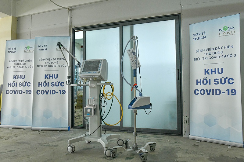 Chùa Giác Ngộ trao tặng máy thở xâm lấn, máy oxy đến Bệnh viện dã chiến số 3 và Bệnh viện Nguyễn Tri Phương
