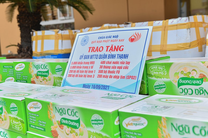 Tiếp Sức Tuyến Đầu, Nối Dài Sự Sống (Trao Tặng Trang Thiết Bị, Vật Tư Y Tế Cho Ub Mttq Việt Nam Quận Bình Thạnh Và 3 Bệnh Viện Tại Tỉnh Quảng Nam)
