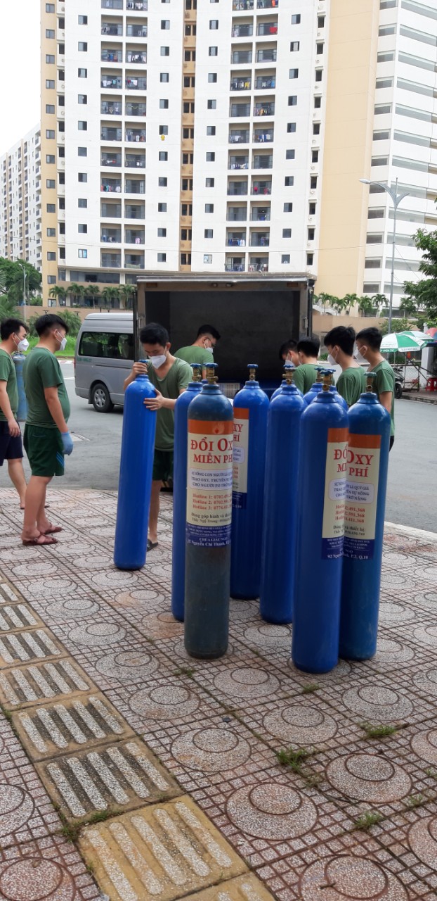 Chùa Giác Ngộ chia sẻ áp lực cùng các bệnh viện bằng chương trình đổi oxy miễn phí