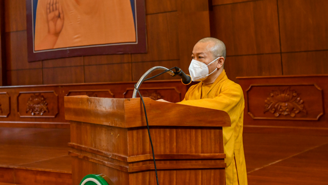 23 tình nguyện viên Phật giáo đến phục vụ tại Bệnh viện Dã chiến thu dung và điều trị COVID-19 số 10