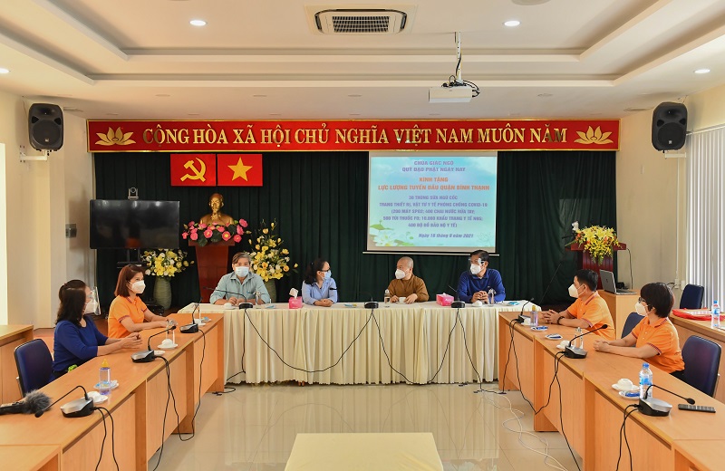 Tiếp Sức Tuyến Đầu, Nối Dài Sự Sống (Trao Tặng Trang Thiết Bị, Vật Tư Y Tế Cho Ub Mttq Việt Nam Quận Bình Thạnh Và 3 Bệnh Viện Tại Tỉnh Quảng Nam)
