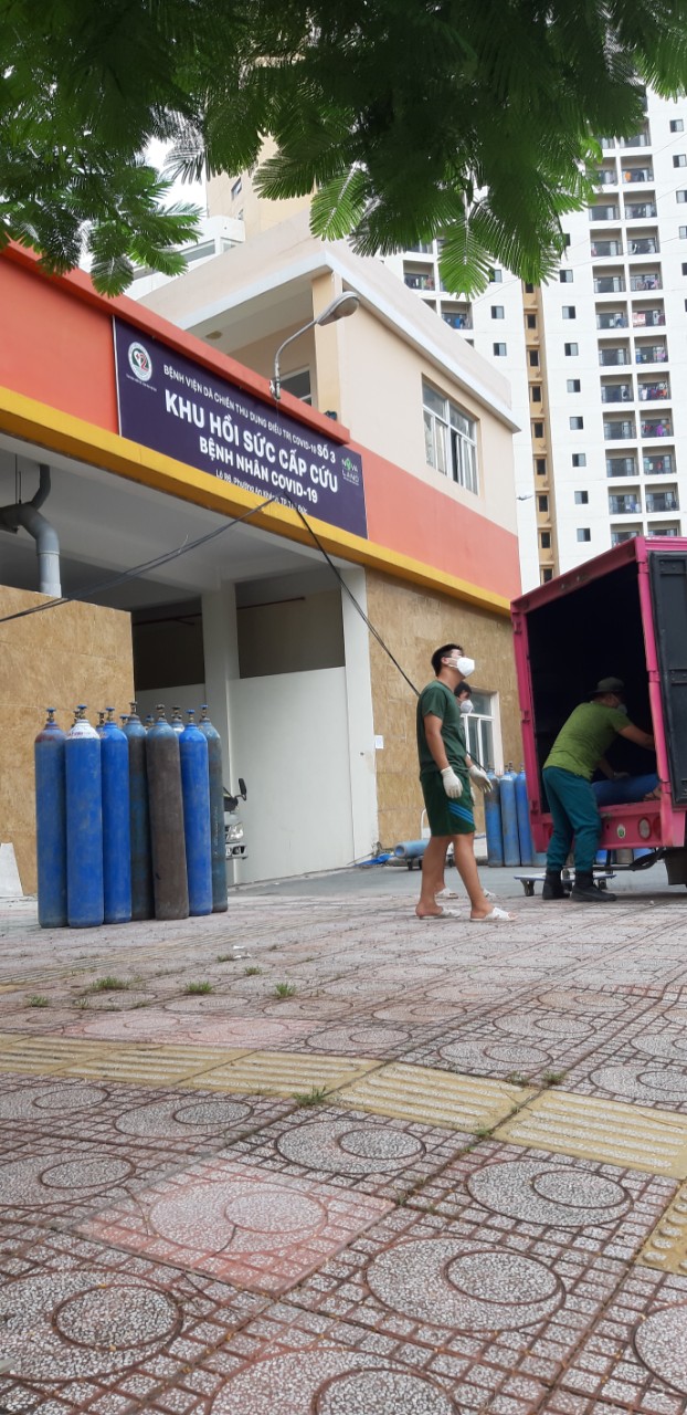 Chùa Giác Ngộ chia sẻ áp lực cùng các bệnh viện bằng chương trình đổi oxy miễn phí