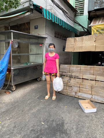 Điều bình thường lại hóa phi thường: Chùa Giác Ngộ hỗ trợ thuốc cho gần 1600 F0 đang điều trị tại nhà