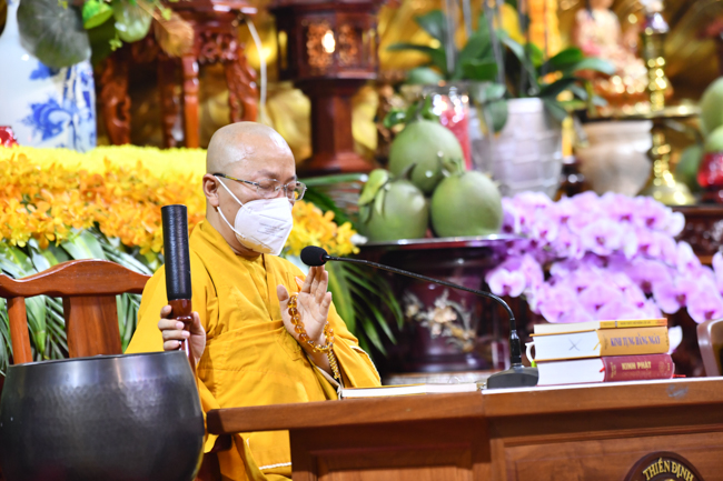 Một đời dâng hiến cả tài và tâm: Lễ cầu siêu cho ca sĩ Phi Nhung tại chùa Giác Ngộ