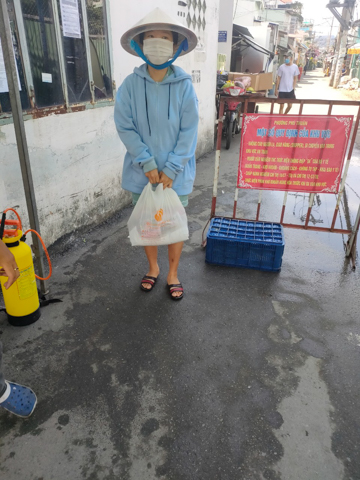 Điều bình thường lại hóa phi thường: Chùa Giác Ngộ hỗ trợ thuốc cho gần 1600 F0 đang điều trị tại nhà