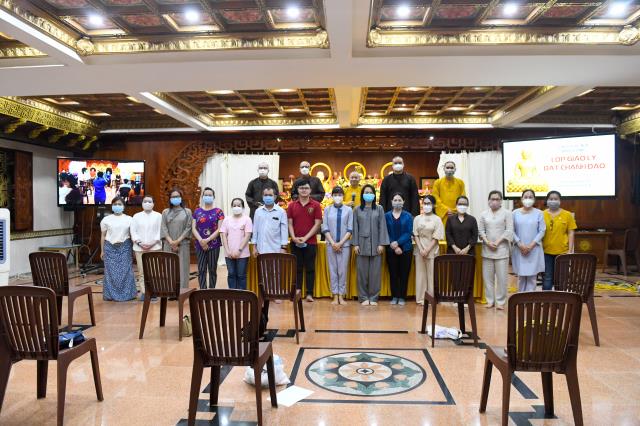 Khai giảng lớp giáo lý Bát chánh đạo trước thềm năm mới 2022
