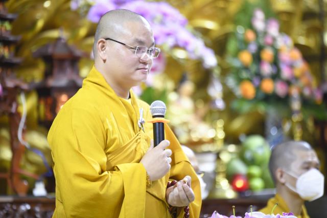 Chú rể Minh Tiến (PD. Minh Dũng) và cô dâu Ngân Trinh mở cửa hôn nhân từ lễ hằng thuận