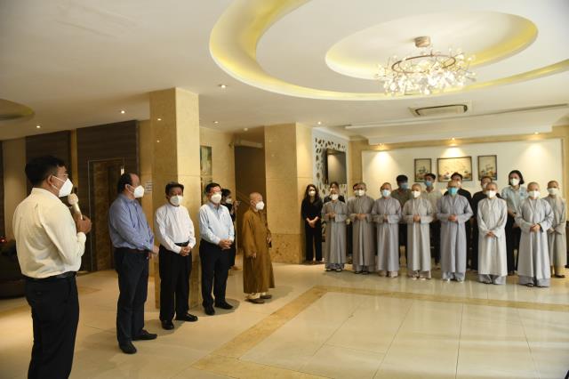 Đón 21 tình nguyện viên Phật giáo hoàn thành nhiệm vụ tại Bệnh viện Hồi phục Covid-19