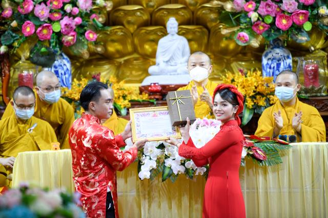 Chùa Giác Ngộ: Lễ Hằng thuận của chú rể Hoàng Long và cô dâu Ngọc Linh