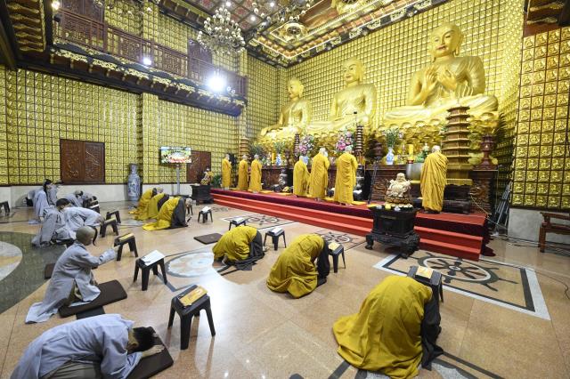 Ươm hạt giống tốt, vun trồng thương yêu qua nghi thức sám hối định kỳ