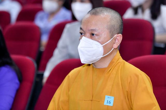 Quỹ ĐPNN - Chùa Giác Ngộ đóng góp 100 triệu đồng vào Quỹ “Vì người nghèo” năm 2021 của UBMTTQVN Q.10