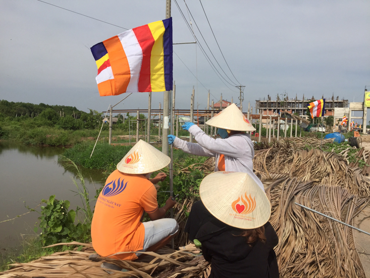 Những ngày rộn ràng sáng đêm tại chùa Quan Âm Đông Hải (Sóc Trăng)
