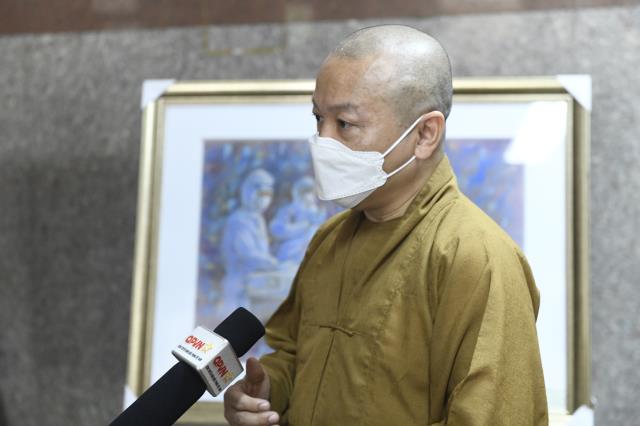 TT. Nhật Từ tham dự Hội nghị Tri ân các tôn giáo, cơ sở tôn giáo vận động tình nguyện viên hỗ trợ tại các bệnh viện điều trị bệnh nhân Covid-19