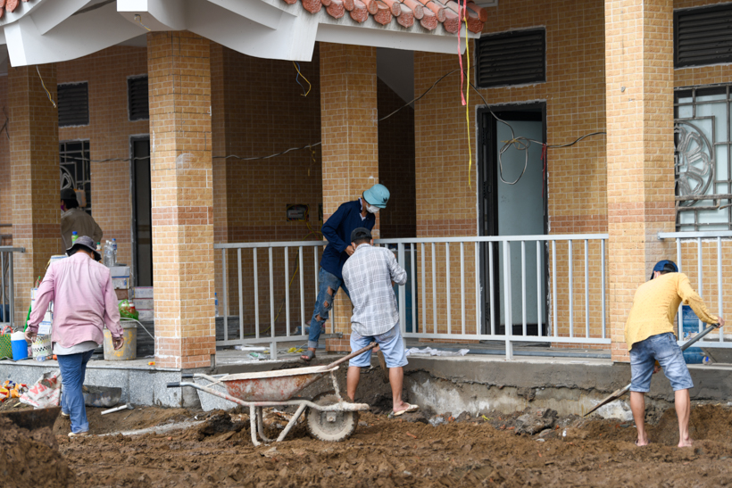 Chùm ảnh: Không khí chuẩn bị lễ khánh thành tòa Tăng xá chùa Quan Âm Đông Hải