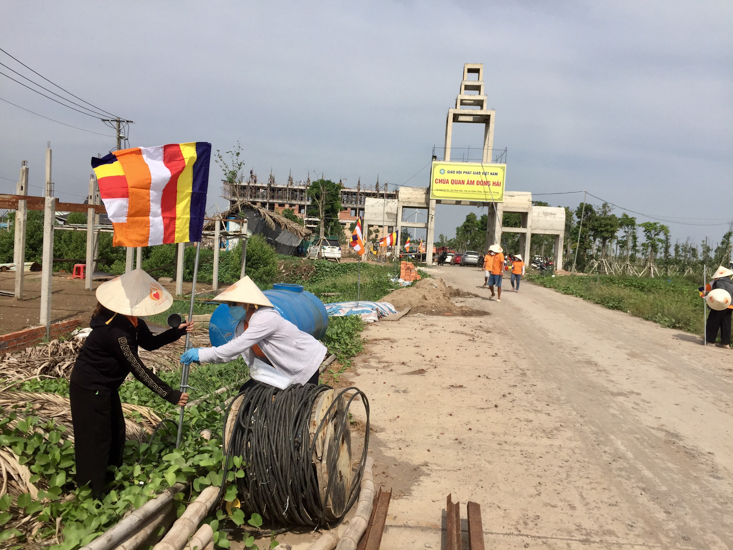 Những ngày rộn ràng sáng đêm tại chùa Quan Âm Đông Hải (Sóc Trăng)
