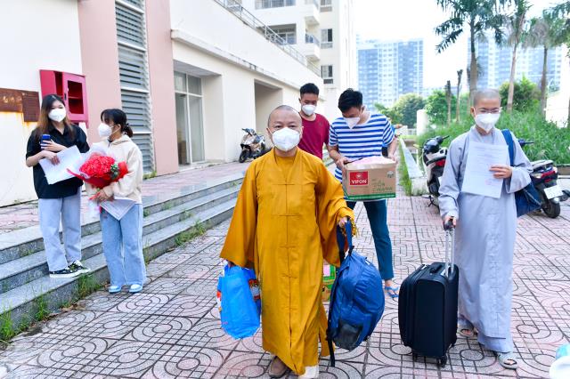 Tình nguyện viên Phật giáo hoàn thành nhiệm vụ tại Bệnh viện Dã chiến số 12